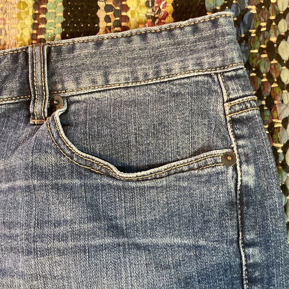 Calvin Klein Denim Skirt size 8 - Picture 12 of 13